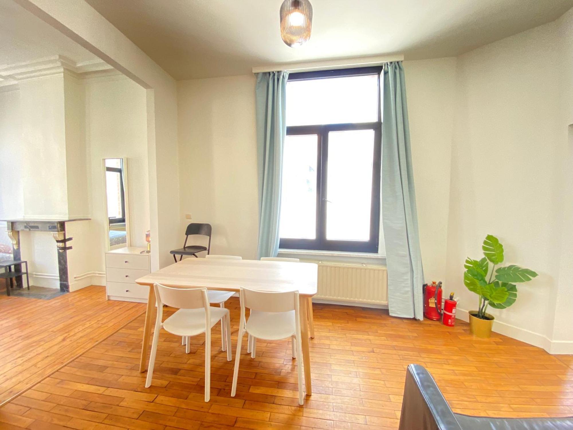 Authentic Apartments In The Center Of Antwerpen Exteriör bild