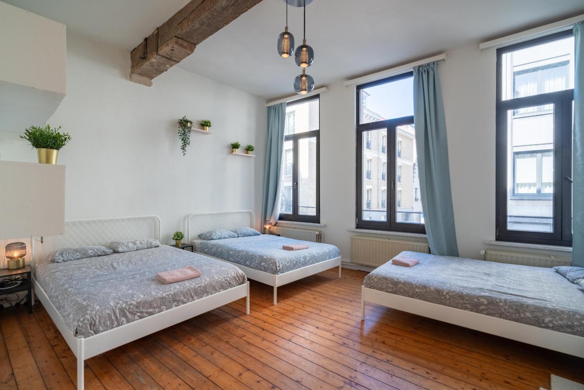 Authentic Apartments In The Center Of Antwerpen Exteriör bild